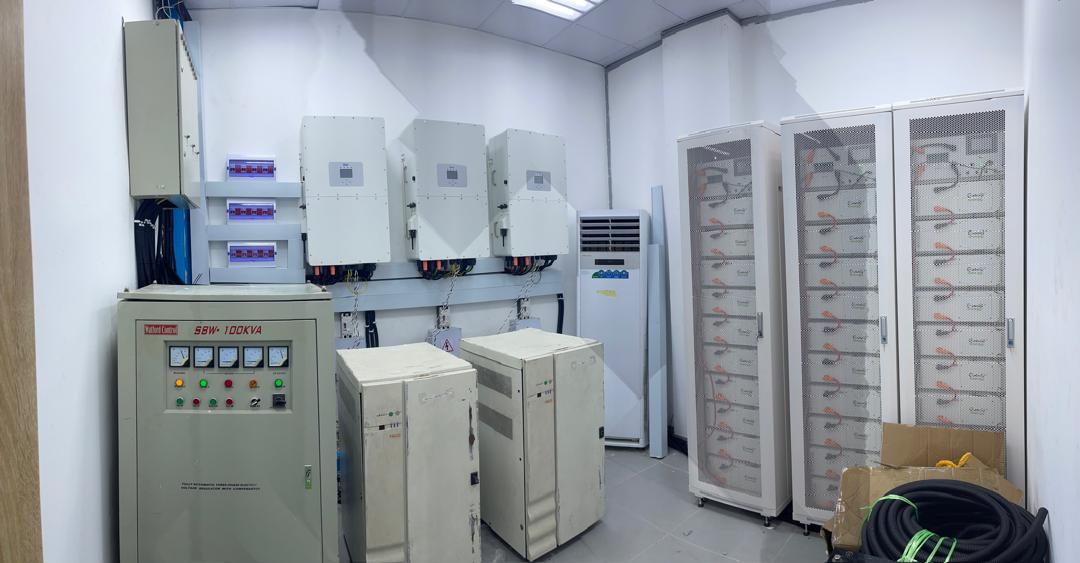 90kWp Solar Solution with 150kW Deye Three-Phase Hybrid Inverter and 153kWh Galaxy Solar High Voltage Lithium Battery