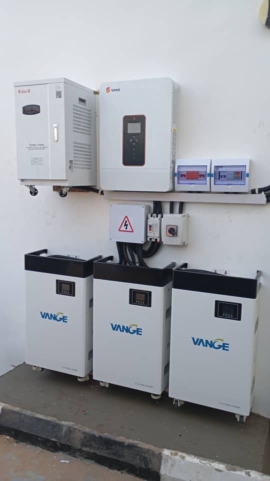 9.44kWp Solar Solution with 10kW SRNE Hybrid Inverter and 30kWh Vange Lithium Battery