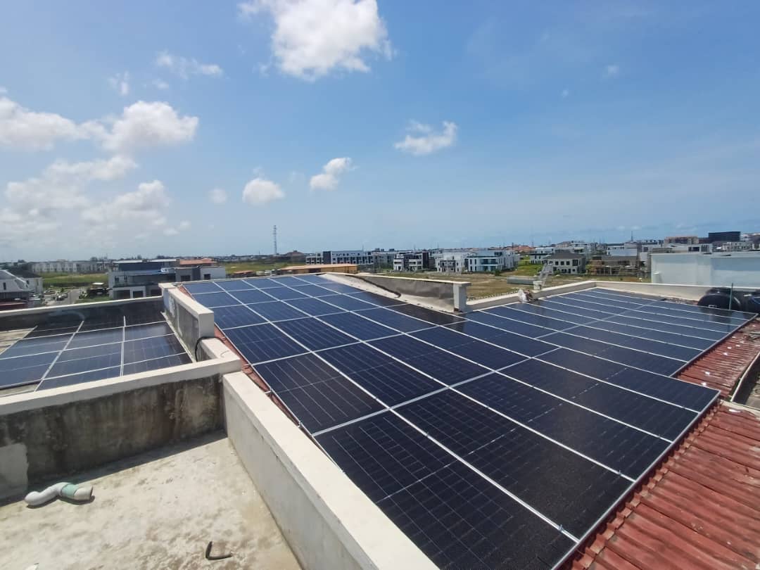 34.44kWp Solar Solution with 24kW SRNE Three-Phase Hybrid Inverter and 32kWh SRNE Lithium Battery